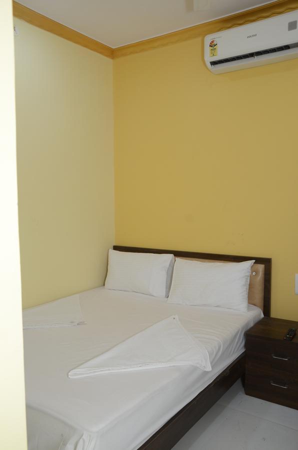 The United Hotel 뭄바이 외부 사진